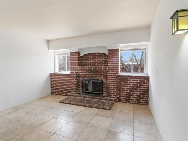 104 Guthrie Lane A & B, Taos, NM 87571