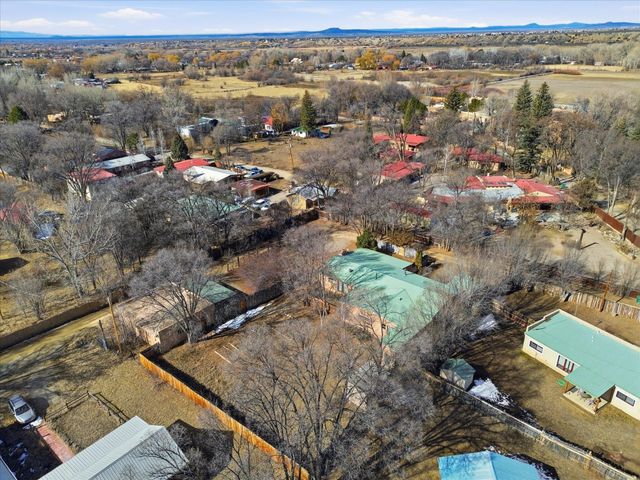 104 Guthrie Lane A & B, Taos, NM 87571