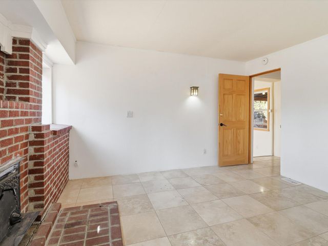 104 Guthrie Lane A & B, Taos, NM 87571