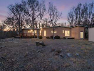 104 Guthrie Lane A & B, Taos, NM 87571
