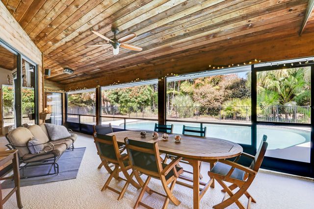 899 NE Juniper Place, Jensen Beach, FL 34957