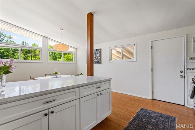 1410 Fournier Drive, St Louis, MO 63126