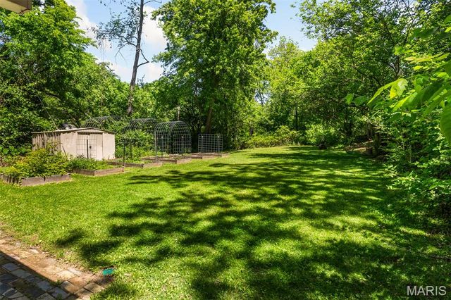 1410 Fournier Drive, St Louis, MO 63126