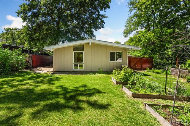 1410 Fournier Drive, St Louis, MO 63126
