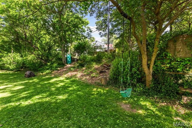 1410 Fournier Drive, St Louis, MO 63126