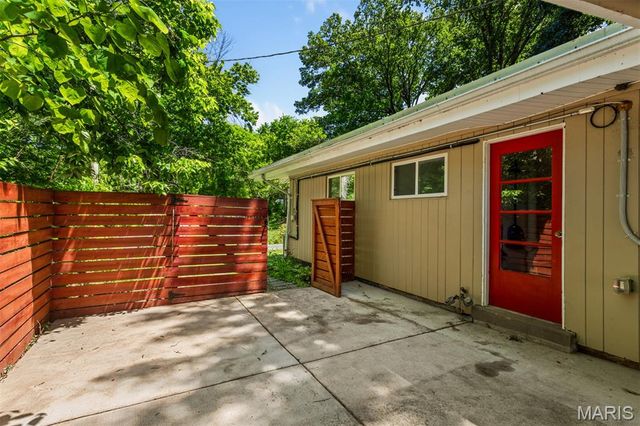 1410 Fournier Drive, St Louis, MO 63126