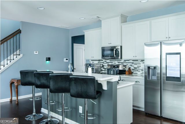 852 Regal Lane SW, Atlanta, GA 30331