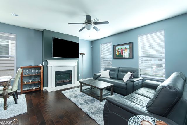 852 Regal Lane SW, Atlanta, GA 30331