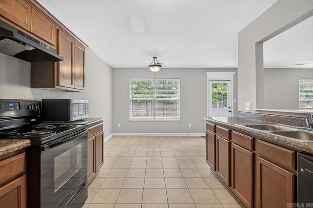 14107 Magnolia Glen Drive, Alexander, AR 72002