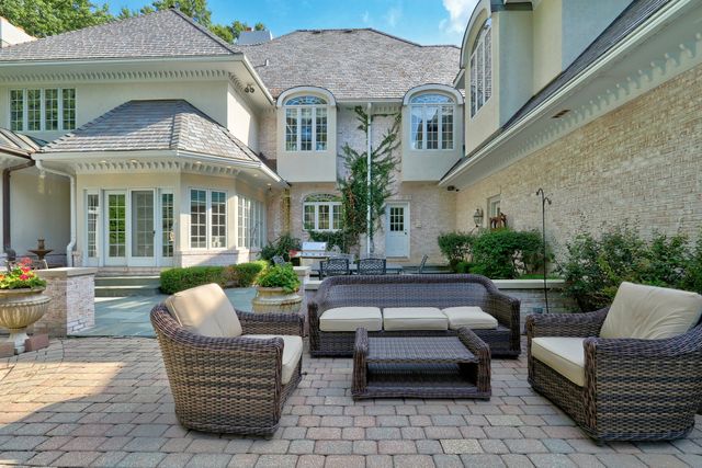 1220 Lake Street, Libertyville, IL 60048
