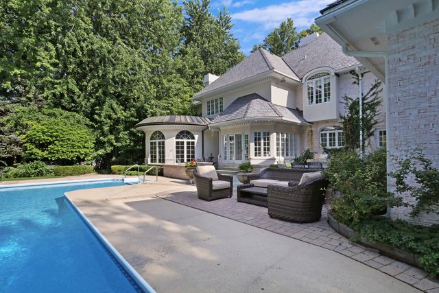 1220 Lake Street, Libertyville, IL 60048