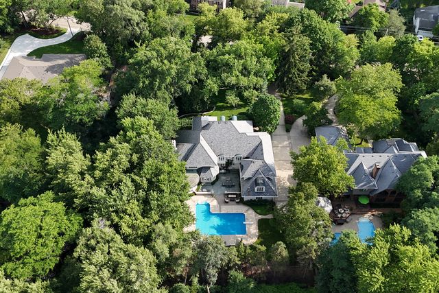 1220 Lake Street, Libertyville, IL 60048