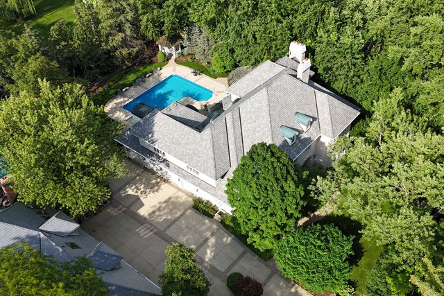 1220 Lake Street, Libertyville, IL 60048