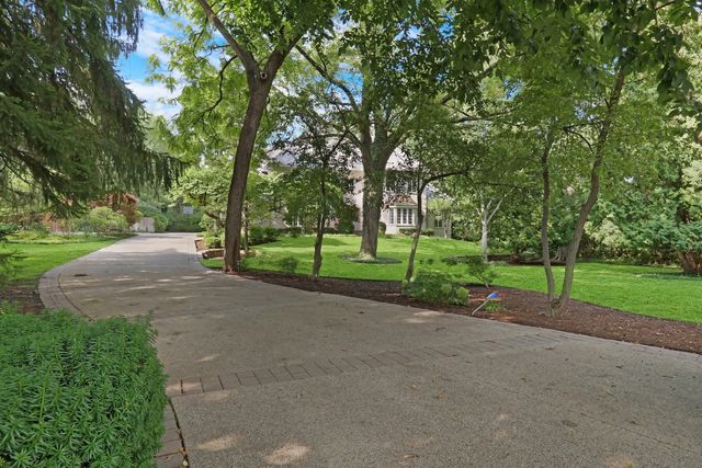 1220 Lake Street, Libertyville, IL 60048