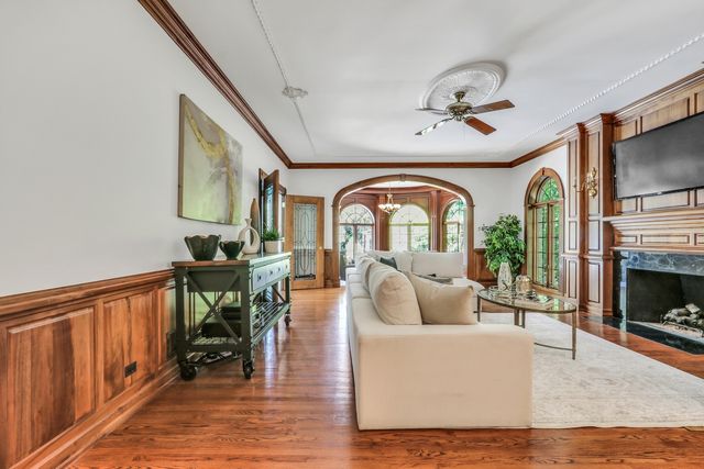 1220 Lake Street, Libertyville, IL 60048