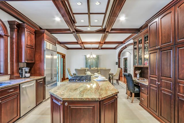 1220 Lake Street, Libertyville, IL 60048