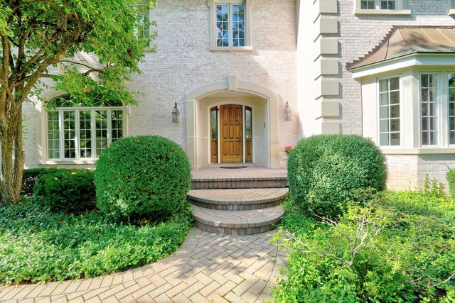 1220 Lake Street, Libertyville, IL 60048