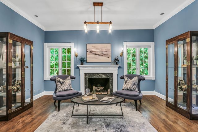 1220 Lake Street, Libertyville, IL 60048