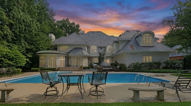 1220 Lake Street, Libertyville, IL 60048