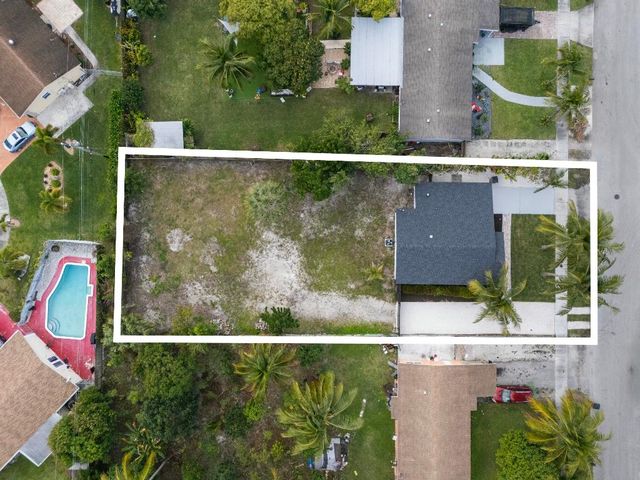 740 NE 43 Court, Deerfield Beach, FL 33064