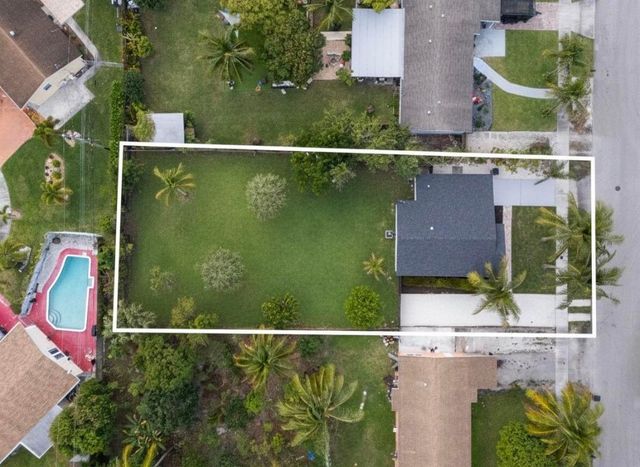 740 NE 43 Court, Deerfield Beach, FL 33064