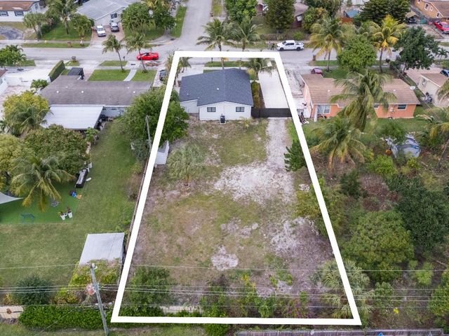 740 NE 43 Court, Deerfield Beach, FL 33064