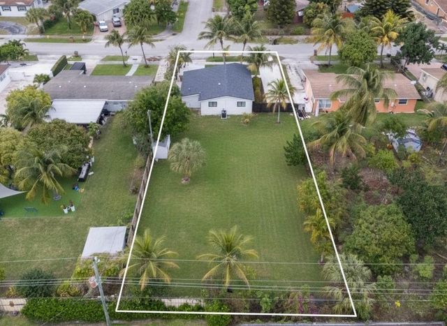 740 NE 43 Court, Deerfield Beach, FL 33064