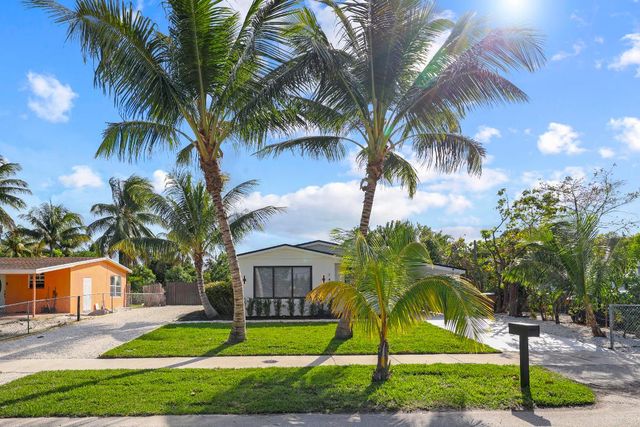 740 NE 43 Court, Deerfield Beach, FL 33064