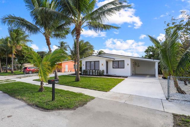 740 NE 43 Court, Deerfield Beach, FL 33064