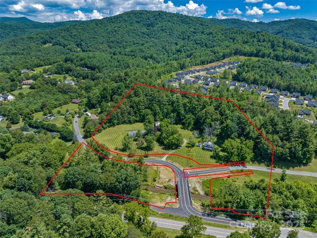 21 Parker Cove Road, Weaverville, NC 28787