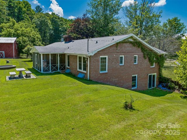21 Parker Cove Road, Weaverville, NC 28787