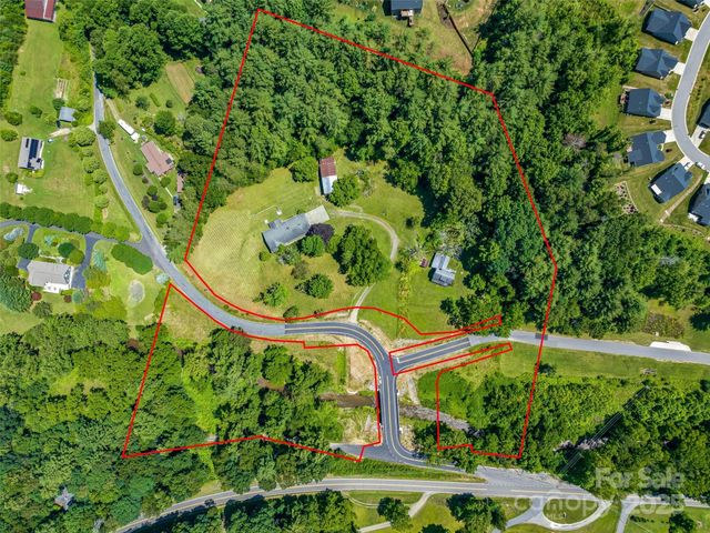 21 Parker Cove Road, Weaverville, NC 28787