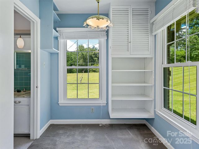 21 Parker Cove Road, Weaverville, NC 28787