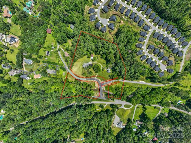 21 Parker Cove Road, Weaverville, NC 28787