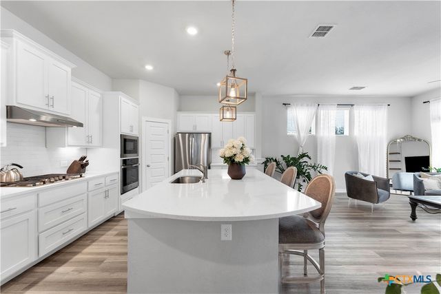 1616 Craftsman, New Braunfels, TX 78132