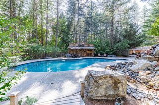 286 Thornbrook Drive, Merlin, OR 97532