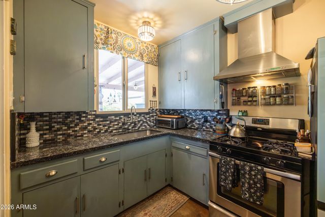 1329 E Hubbell Street, Phoenix, AZ 85006