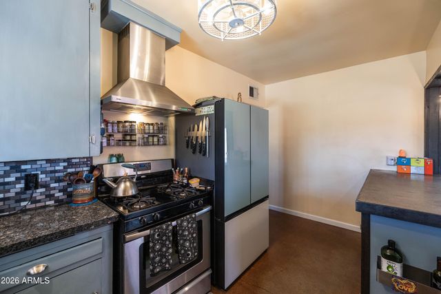 1329 E Hubbell Street, Phoenix, AZ 85006