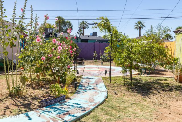 1329 E Hubbell Street, Phoenix, AZ 85006