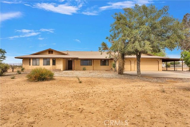 21978 Mojave Street, Apple Valley, CA 92308