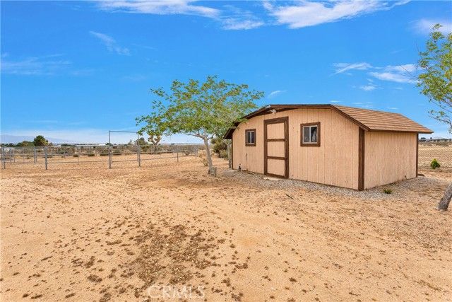 21978 Mojave Street, Apple Valley, CA 92308