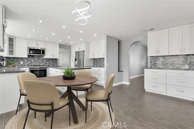 21978 Mojave Street, Apple Valley, CA 92308