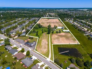 3025 MANITOWOC ROAD, Green Bay, WI 54311