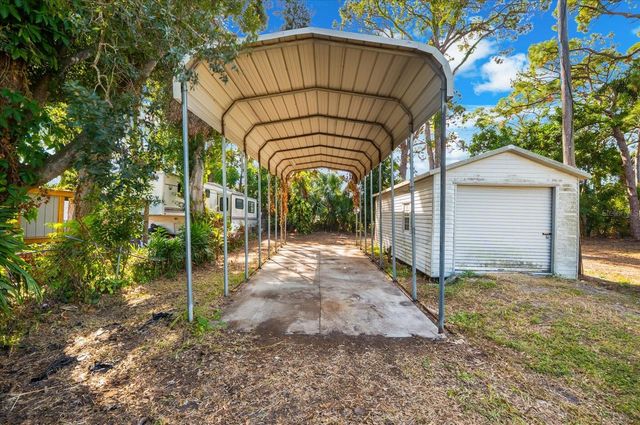 904 66TH AVENUE W, Bradenton, FL 34207