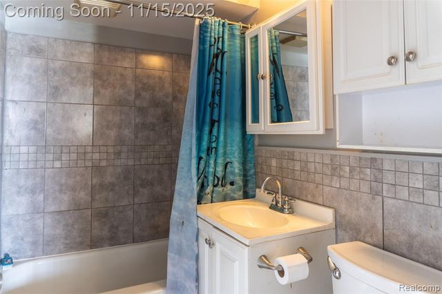 26750 Belanger Street, Roseville, MI 48066