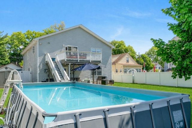 69 Thiem Ave, Rochelle Park Twp., NJ 07662