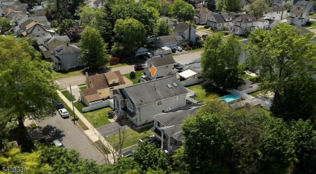 69 Thiem Ave, Rochelle Park Twp., NJ 07662