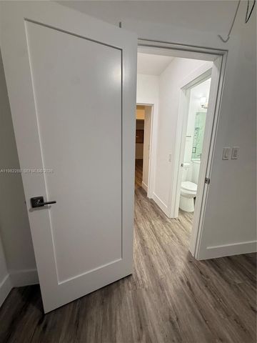 1014 W 66th St, Hialeah, FL 33012