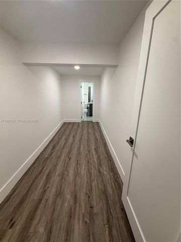 1014 W 66th St, Hialeah, FL 33012