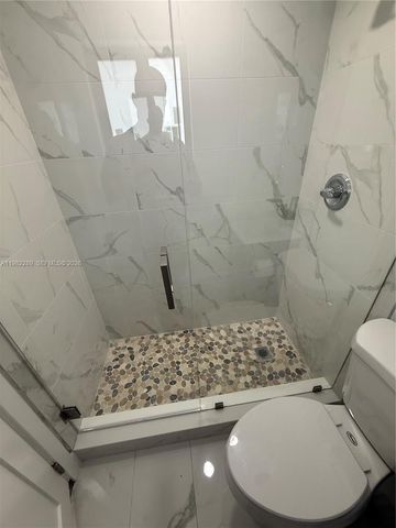 1014 W 66th St, Hialeah, FL 33012